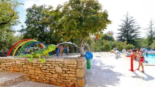 Campingplatz Domaine de la Paille Basse - Soulliac, Dordogne, Frankreich